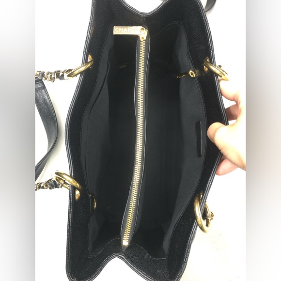 CHANEL Caviar Quilted Grand Shopping Tote GST bag - Picture 11 of 15